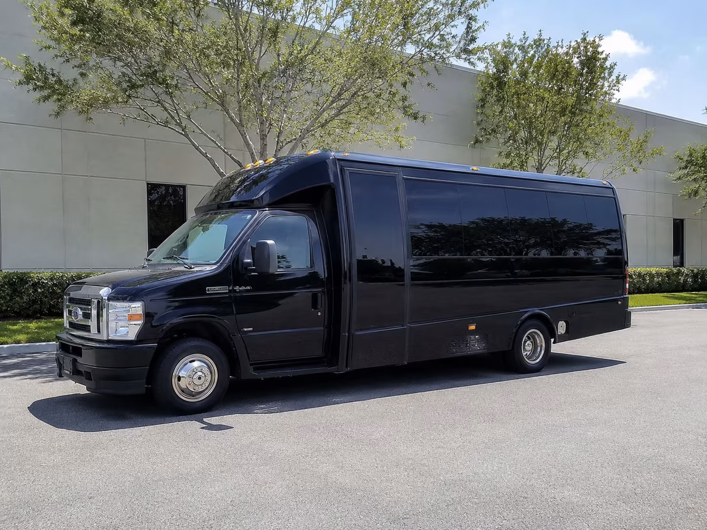 charter buses to greenville convention center shows and events