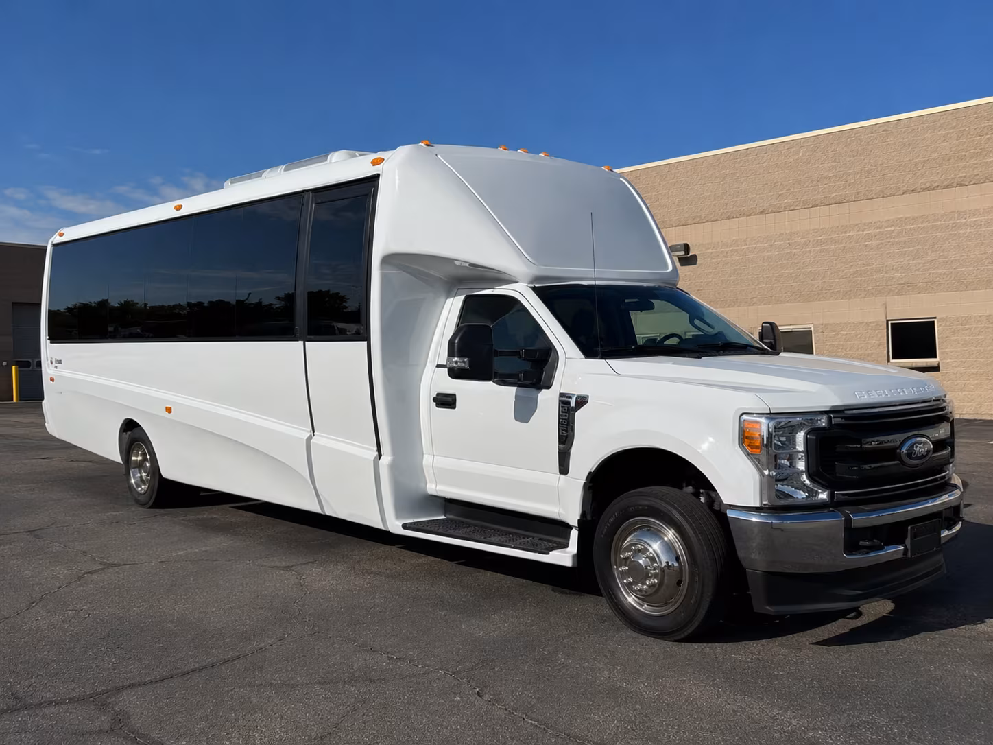 school field trip and group tour buses in greenville